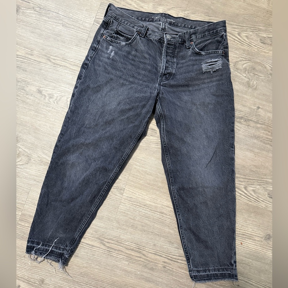 Women’s slouchy taper Distressed charcoal black/ gray Jeans old navy size 12